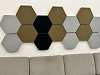 Barevné akustické hexagony